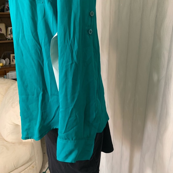 New York and Company button down - Picture 4 of 5